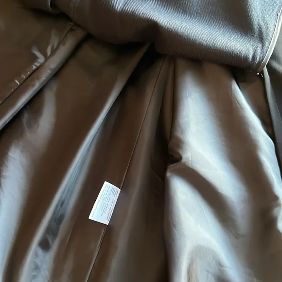 Gallery Black Car Coat with removable lining-PM - Picture 11 of 11